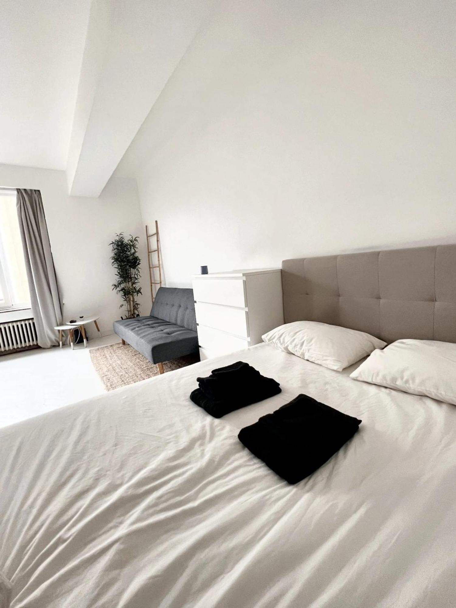 Comfortable Studio In Brussels 35M² Terrace With Bbq Экстерьер фото